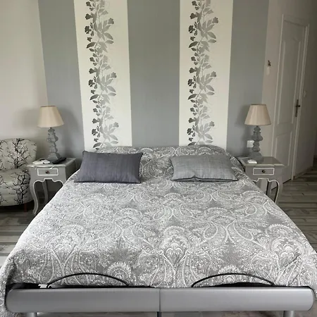Bed & Breakfast Les Jardins D Isaac Quadruples Le Mans